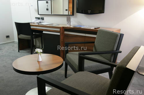 Atrium Hotel 10